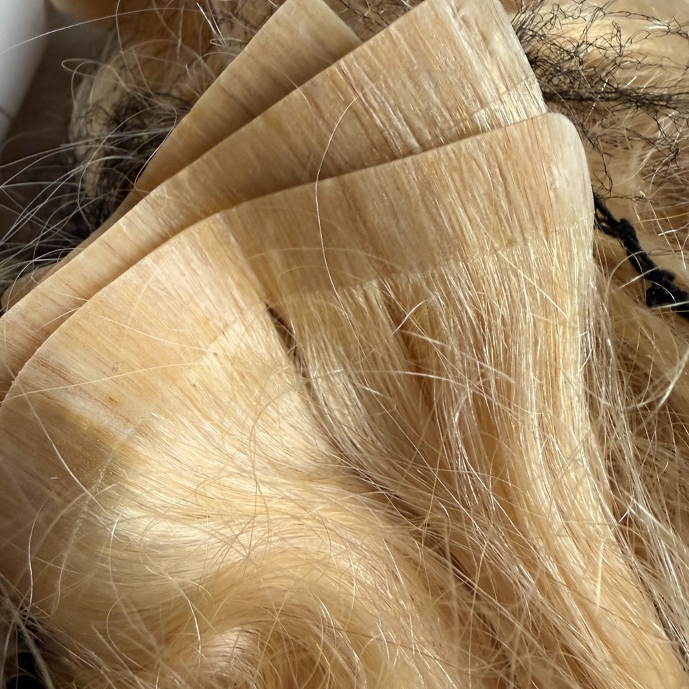 Irresistible Me Invisible Clip-In Hair Extensions - Aqua Packaging - Picture 6 of 7